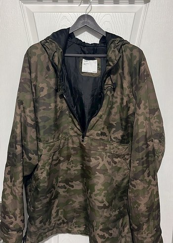 Kamuflaj Desenli Kapüşonlu Yağmurluk - Görsel 2