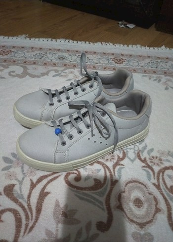 Gri Bağcıklı Kadın Spor Ayakkabı - Görsel 2