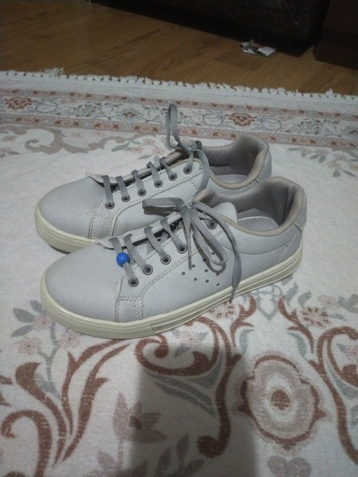 Gri Bağcıklı Kadın Spor Ayakkabı - Görsel 2