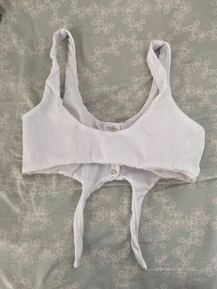 Beyaz bikini üstü - Görsel 2