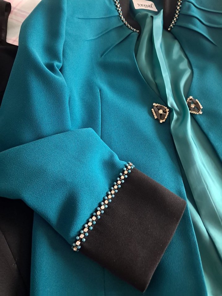 siyah petrol yeşili inci ve taş detaylı zarif elbise ceket takım - Görsel 5