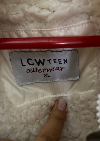 Düğmeli Beyaz Kadın Yelek - Görsel 3