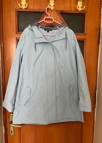 Bebe Mavisi Midi Fermuarlı Kadın Yağmurluk - Görsel 2