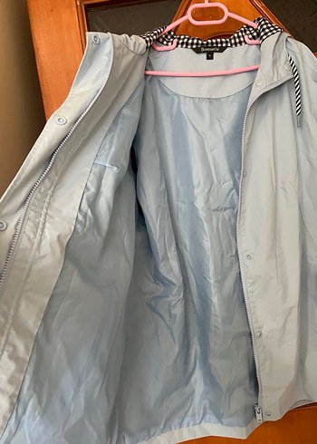 Bebe Mavisi Midi Fermuarlı Kadın Yağmurluk - Görsel 3