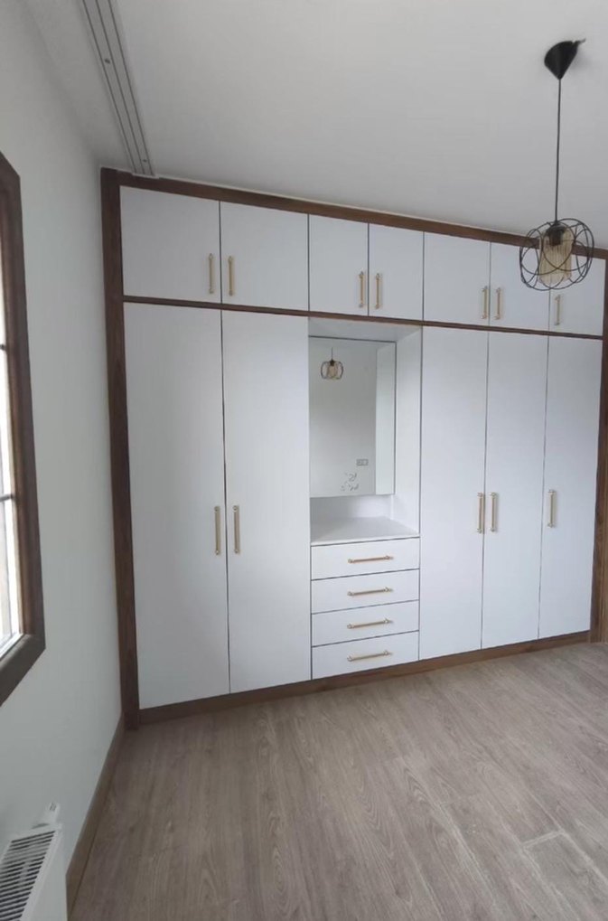 Beyaz Çok Bölmeli Gardırop - Görsel 2