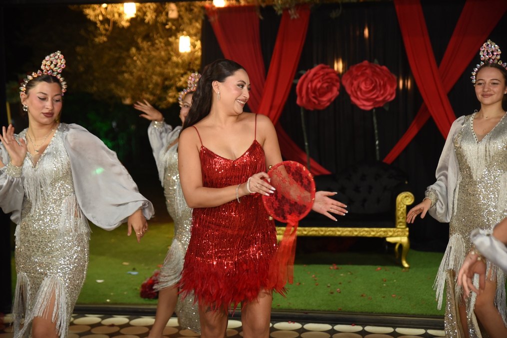 Kırmızı Pul Detaylı Midi Abiye Elbise - Görsel 2