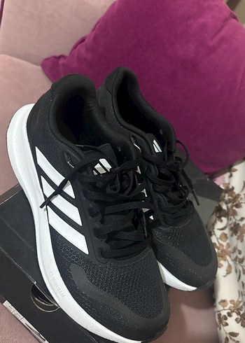 Adidas 40