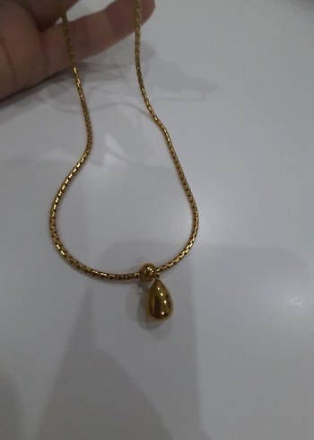 Altın Renkli Damla Uçlu Kolye - Görsel 2