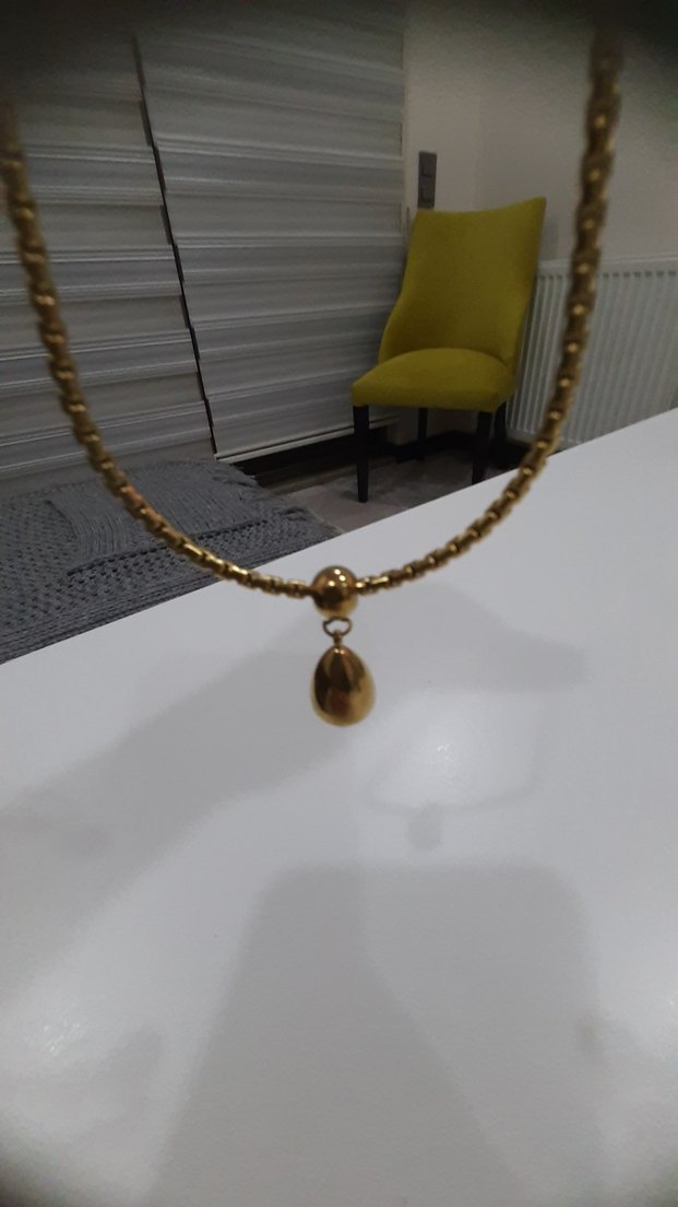 Altın Renkli Damla Uçlu Kolye - Görsel 3