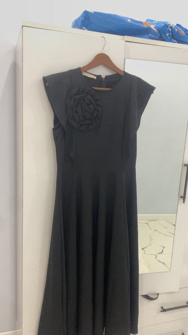 Siyah Fırfırlı Uzun Kollu Kadın Elbise - Görsel 3