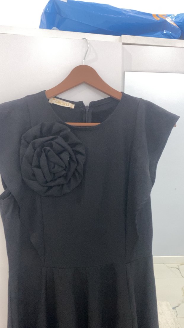 Siyah Fırfırlı Uzun Kollu Kadın Elbise - Görsel 4