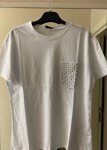 Kadın Beyaz Kısa Kollu Taşlı Tişört - Görsel 3