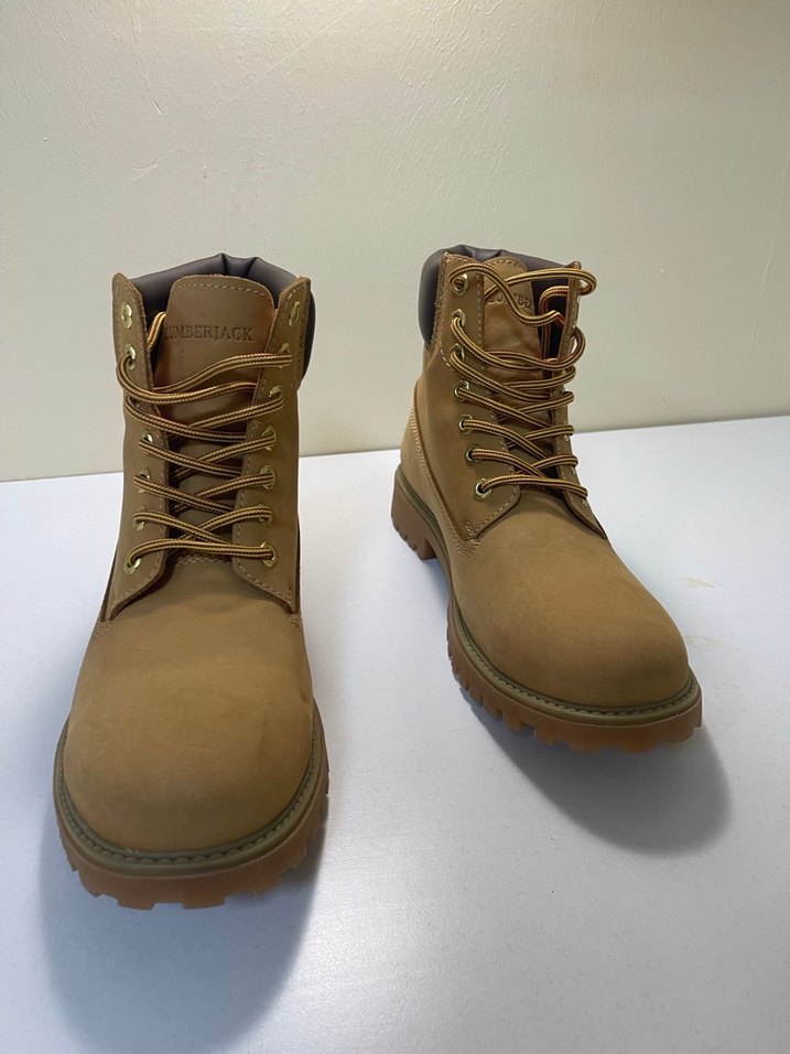 Kahverengi erkek bot - Görsel 2