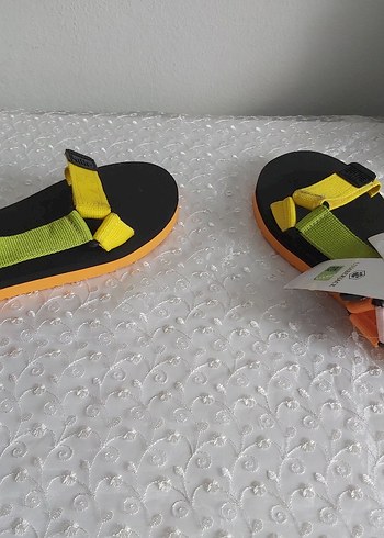 Renkli Cırtcırtlı Kadın Spor Sandalet - Görsel 4