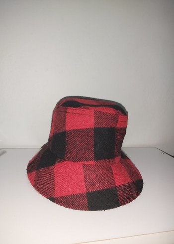 Kırmızı Ekose  Kadın Şapka - Görsel 3