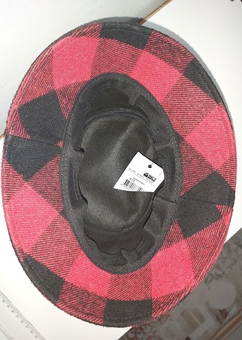 Kırmızı Ekose  Kadın Şapka - Görsel 4