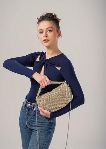 Zincir Detaylı Bej Kadın Çanta - Görsel 3