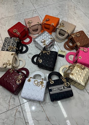 Zincir Detaylı Pembe Deri Kadın Çanta - Görsel 2