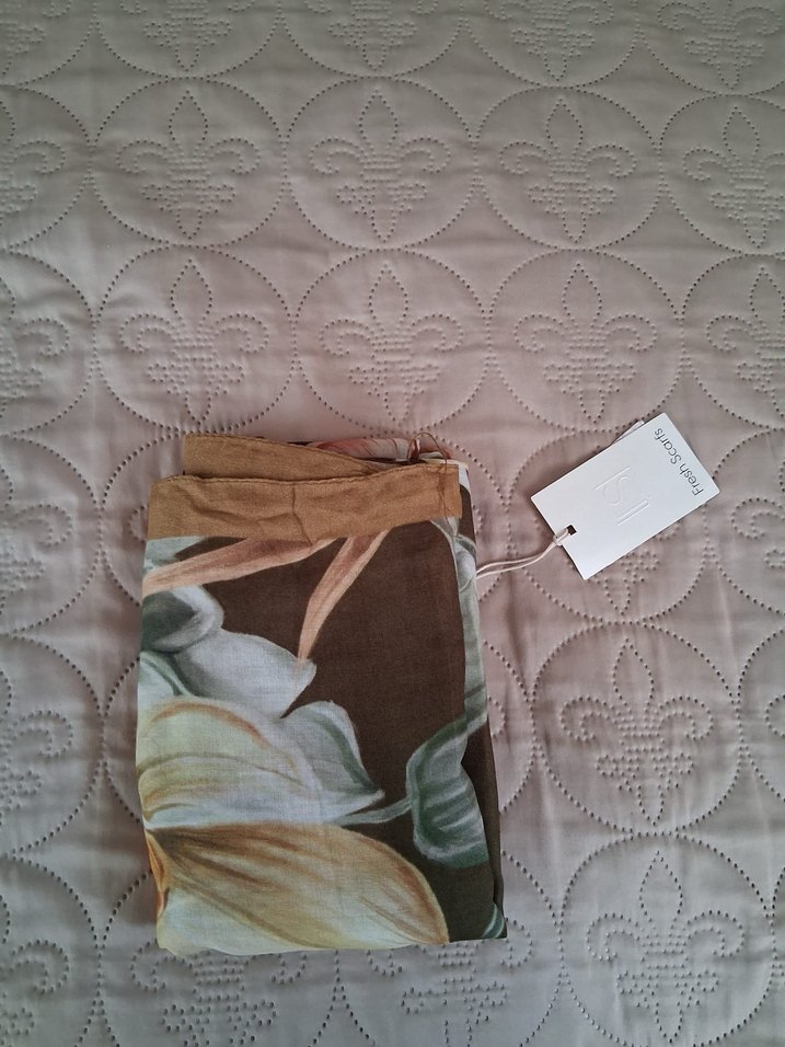 FRESH SCARFS RAMİ ŞAL Koyu Haki Renkli Drapeli İpek Şal - Görsel 3