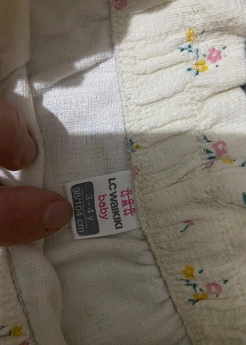 Çiçek Desenli Beyaz Çocuk sort - Görsel 2