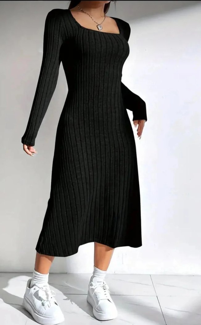 Uzun Kollu Siyah Pilili Kadın Elbise - Görsel 2