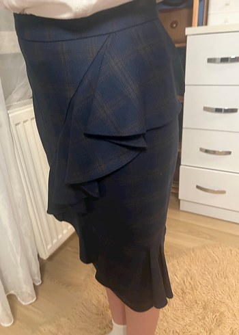 Yargıcı Fırfırlı Midi Kalem Etek - Görsel 4