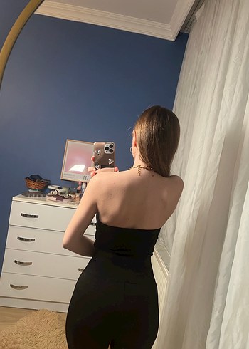 Zincir Detaylı Siyah Mini Crop Top - Görsel 3