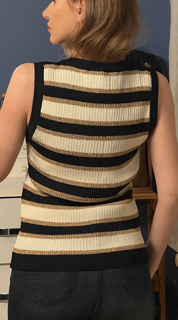 Night Zoom - Mert Aslan Tasarım - Düğmeli Çizgili Bej Süveter - Görsel 4