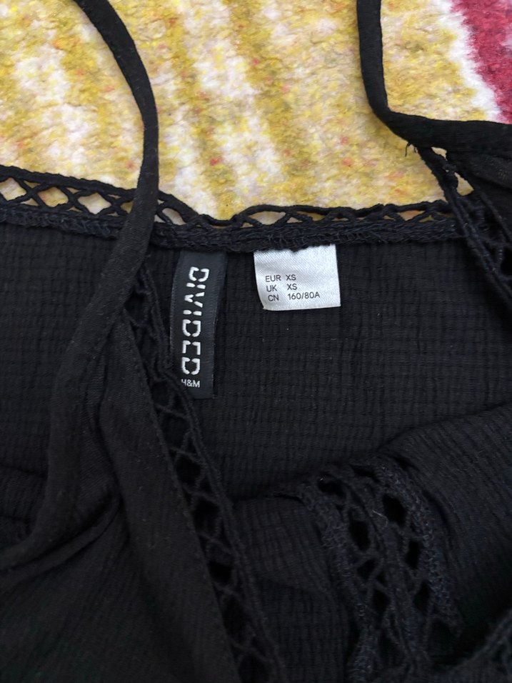 HM Siyah V Yaka Dantel Detaylı Kadın Atlet - Görsel 3