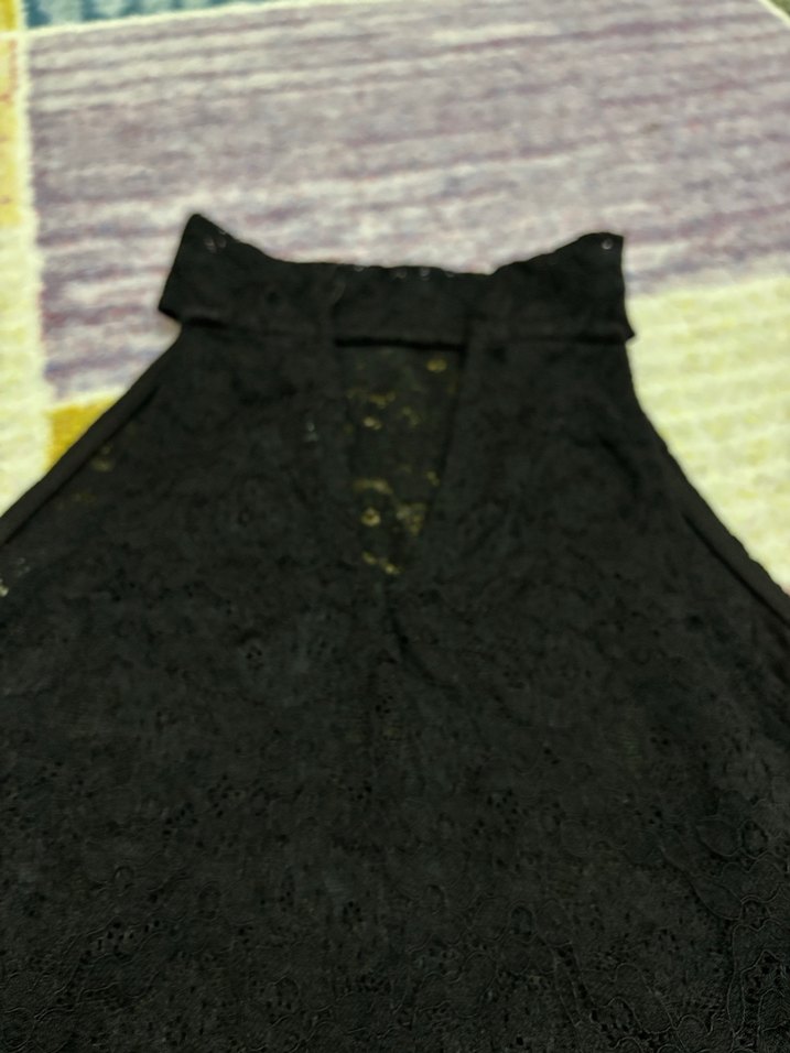 Dantelli Siyah Yüksek Yakalı Kadın Bluz - Görsel 4