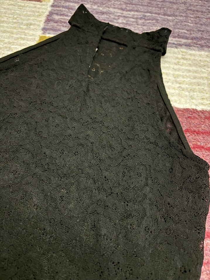 Dantelli Siyah Yüksek Yakalı Kadın Bluz - Görsel 5