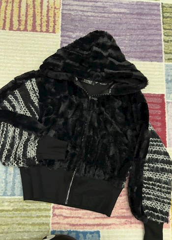 Kapüşonlu tüylü kısa ceket - Görsel 5