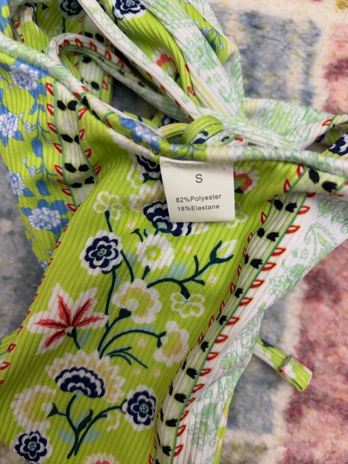 Yeşil desenli bikini takımı - Görsel 4