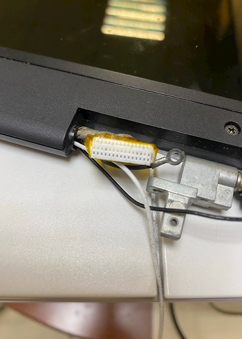 ASUS f3 serisi Gri Laptop Ekranı - Görsel 4