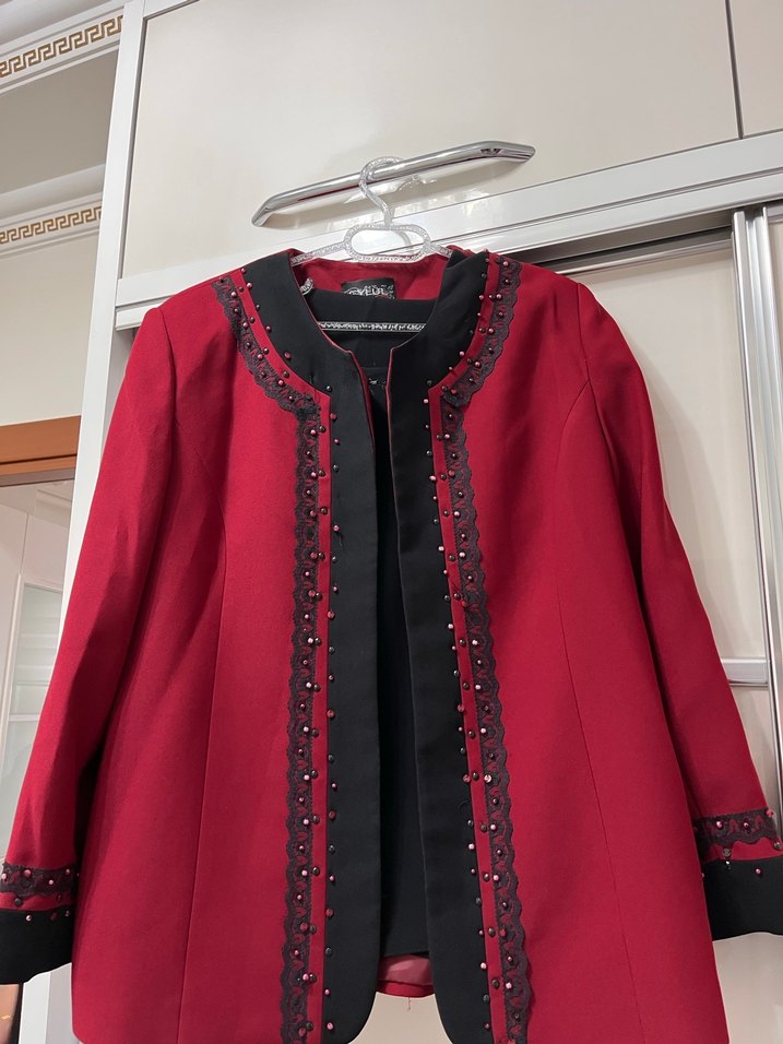 Bordo İşlemeli Midi Ceket - Görsel 2