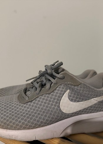 Nike Gri Kadın Spor Ayakkabı Velcro Bağcıklı - Görsel 3