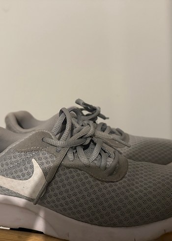 Nike Gri Kadın Spor Ayakkabı Velcro Bağcıklı - Görsel 2