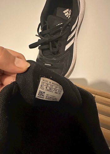 Siyah Adidas Kadın Spor Ayakkabı - Görsel 3