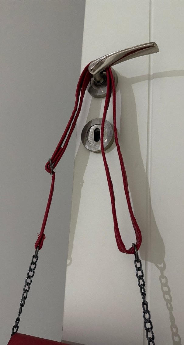 Zincir Detaylı Kırmızı Deri Kadın Çanta - Görsel 2