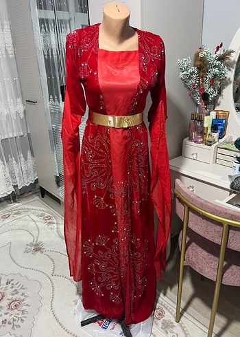 Kırmızı Nakışlı Uzun Kadın Kına yöresel Elbisesi - Görsel 2