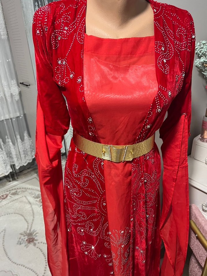 Kırmızı Nakışlı Uzun Kadın Kına yöresel Elbisesi - Görsel 3