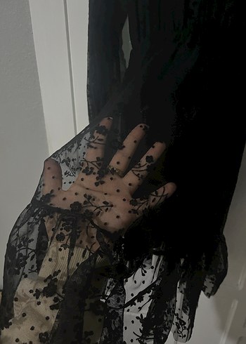 Dantel Detaylı Siyah Uzun Kollu Gotik Elbise - Görsel 2