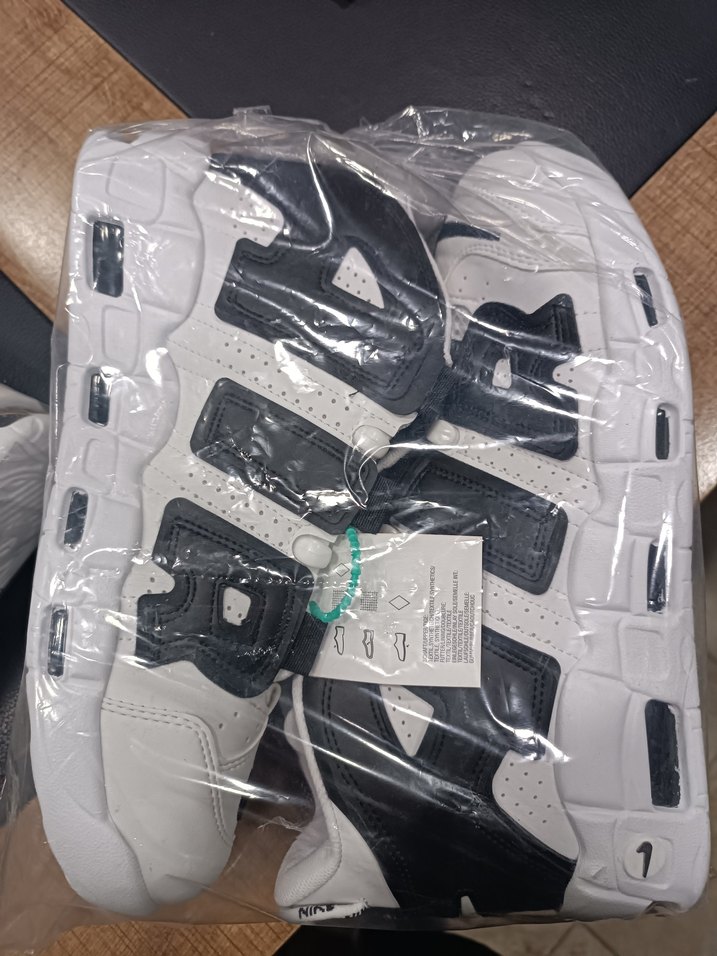 Beyaz Siyah Velcro Bağcıklı Erkek Spor Ayakkabı - Görsel 2