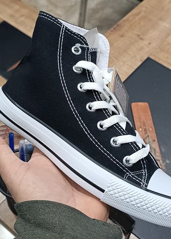 Converse 38
