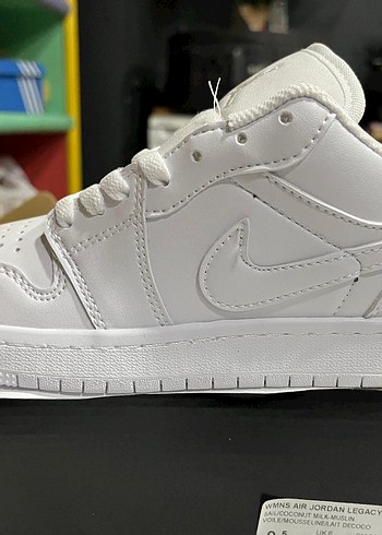 Beyaz Kadın Sneakers Jordan - Görsel 6