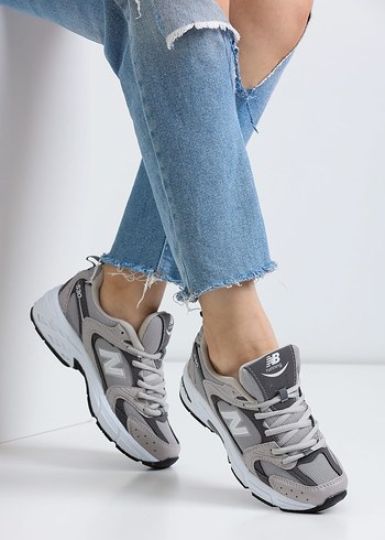 Gri Bağcıklı Kadın Spor Ayakkabı - Görsel 2