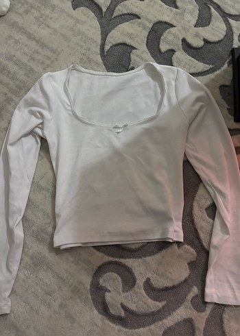 Uzun Kollu Beyaz V Yakalı Kadın Bluz - Görsel 2