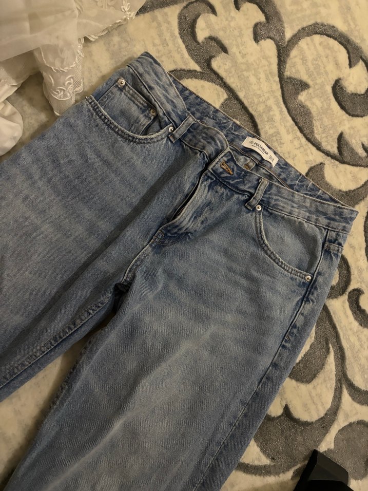 Mavi orta boy pantolon rahat ve dikişiz - Görsel 3