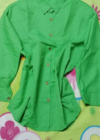 Yeşil Düğmeli Uzun Kollu Kadın Gömlek - Görsel 3