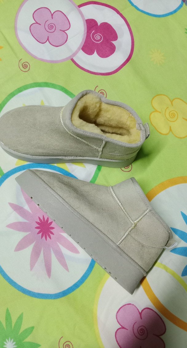 Beyaz Kürklü Kadın Dolgu Topuk Bot - Görsel 4